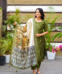 Saanvi-green kollam  3 piece salwar suit set with printed kalamkari dupptta ( pre order dispatch 20 August)