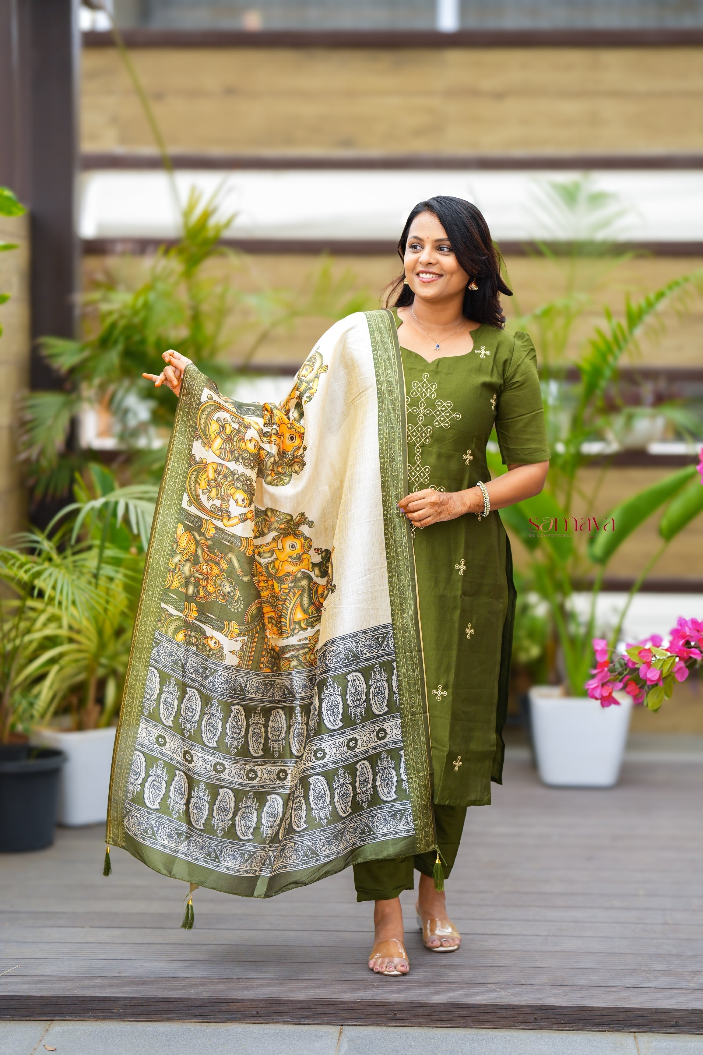 Saanvi-green kollam 3 piece salwar suit set with printed kalamkari dupptta ( pre order dispatch 20 August)