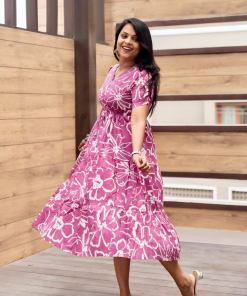 Dusty pink floral dress with lining